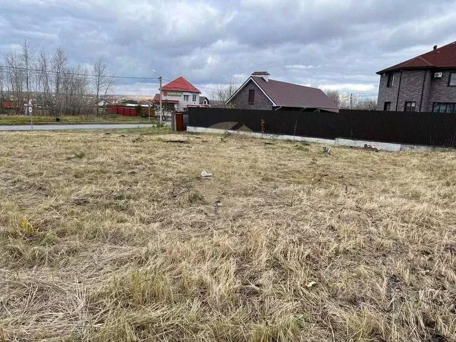 Участок в Белгородская область, Старый Оскол пер. 1-й Мирный, 12 (13.5 ... - Фото 1