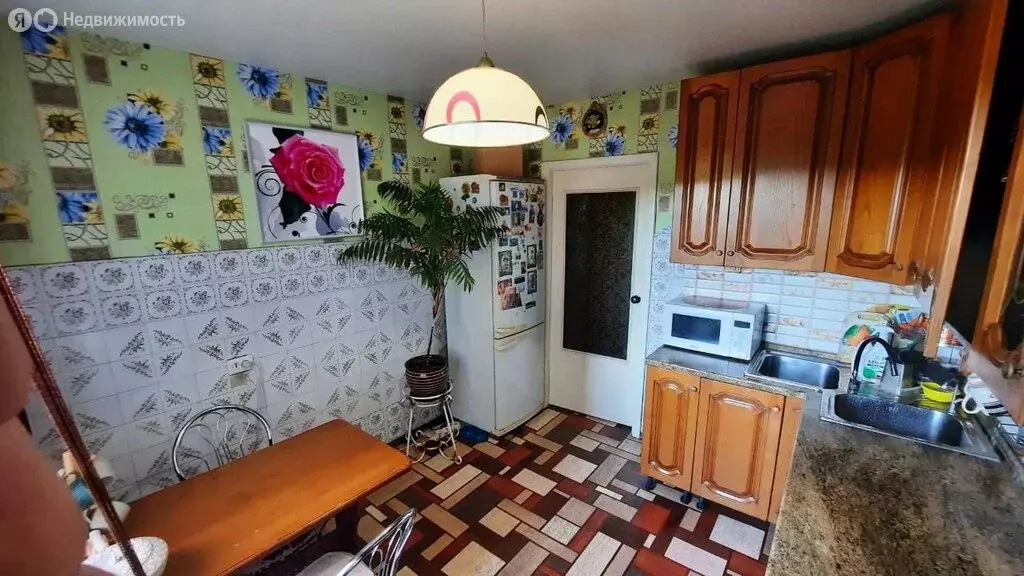 4-комнатная квартира: Челябинск, улица Вахтангова, 7 (86 м) - Фото 1