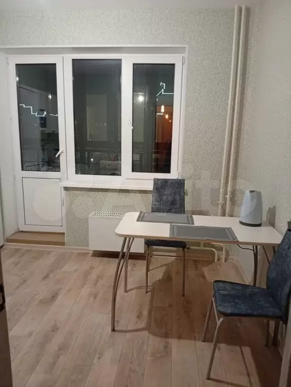1-к. квартира, 39 м, 8/10 эт. - Фото 1