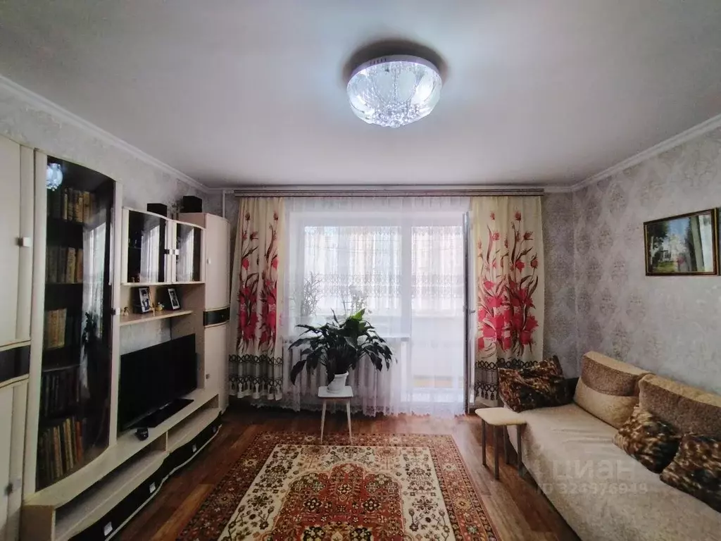 2-к кв. Хакасия, Абакан ул. Комарова, 20 (53.0 м) - Фото 1