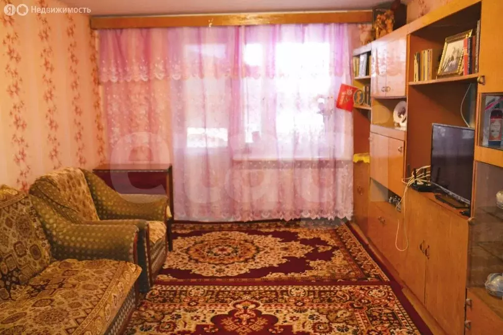 3-комнатная квартира: село Плодовое, улица Пушкина, 11 (68 м) - Фото 1
