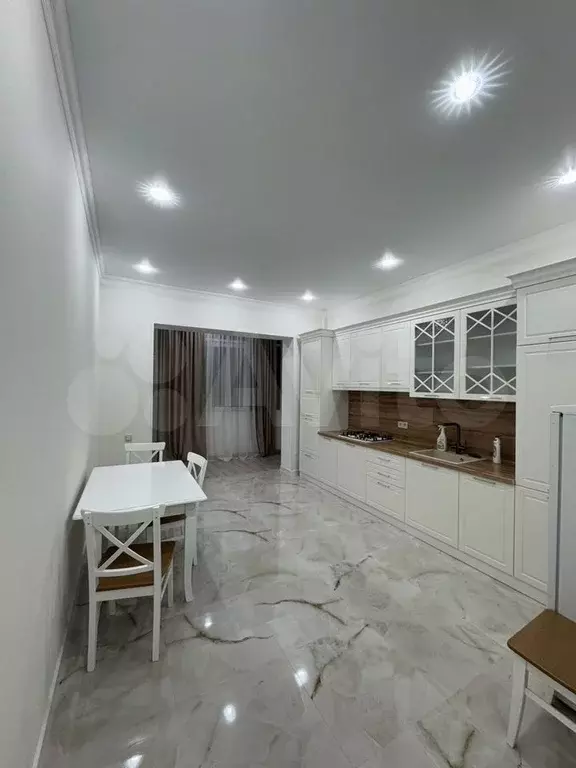 2-к. квартира, 80 м, 6/15 эт. - Фото 0