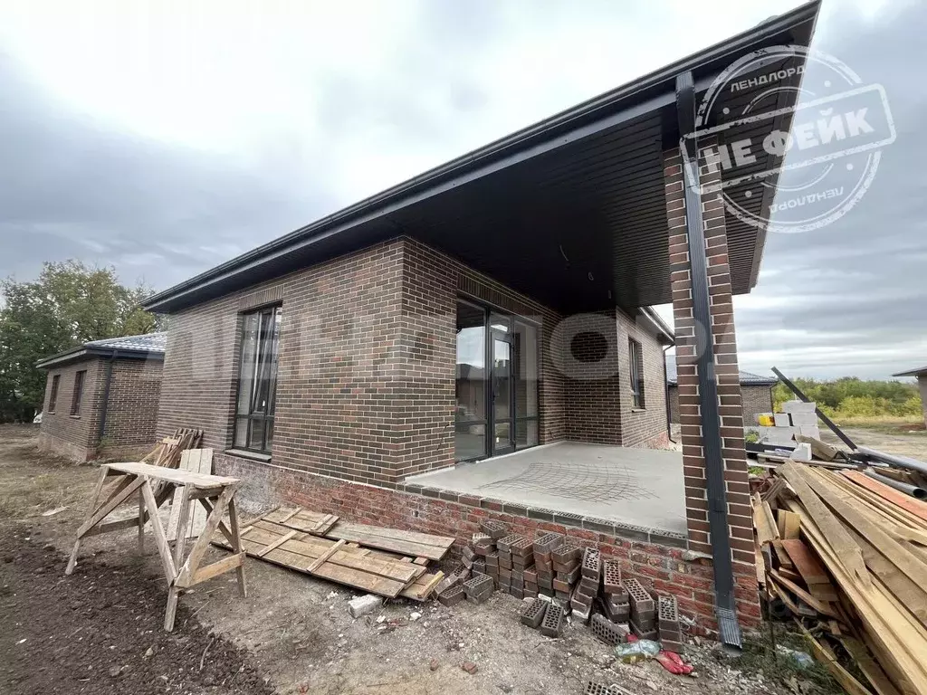 Дом в Ростовская область, Новочеркасск Рощинский пер. (115 м) - Фото 1