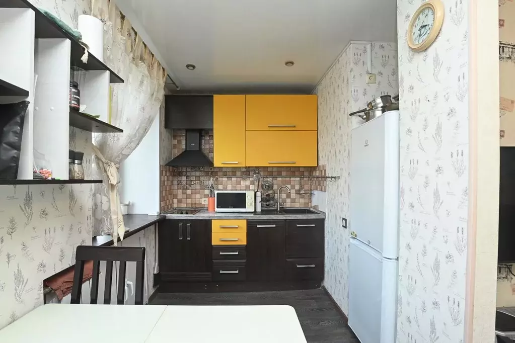 3-к кв. Красноярский край, Красноярск ул. 8 Марта, 18 (60.0 м) - Фото 1