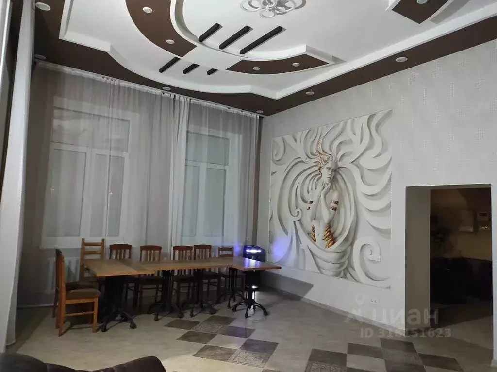 Дом в Санкт-Петербург, Санкт-Петербург, Петергоф ул. Средняя, 39 (300 ... - Фото 0