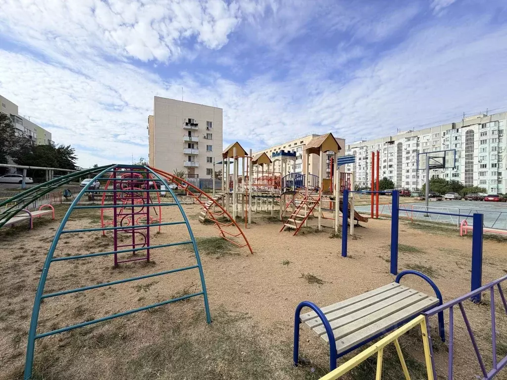 2-к кв. Крым, Керчь ш. Героев Сталинграда, 16 (50.5 м) - Фото 1
