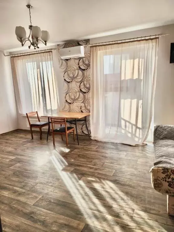 1-к кв. Крым, Симферополь ул. Никанорова, 4Г (35.0 м) - Фото 1