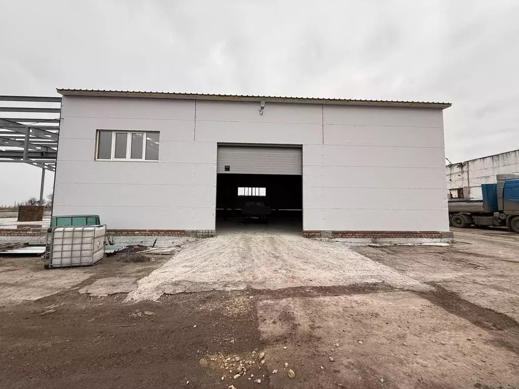 Помещение свободного назначения в Саратовская область, пос. Зоринский ... - Фото 2