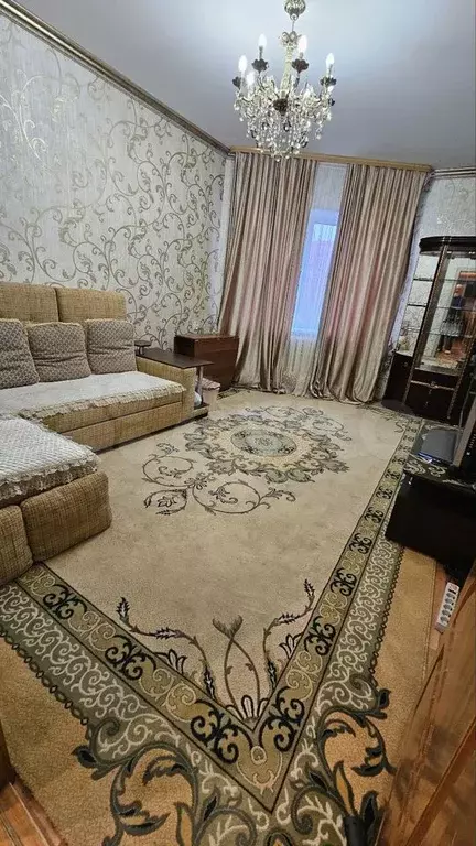 3-к. квартира, 70 м, 2/5 эт. - Фото 1