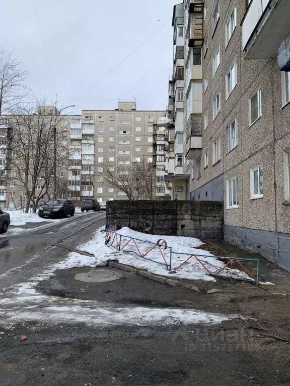1-к кв. Мурманская область, Мурманск Кольский просп., 157 (41.7 м) - Фото 0