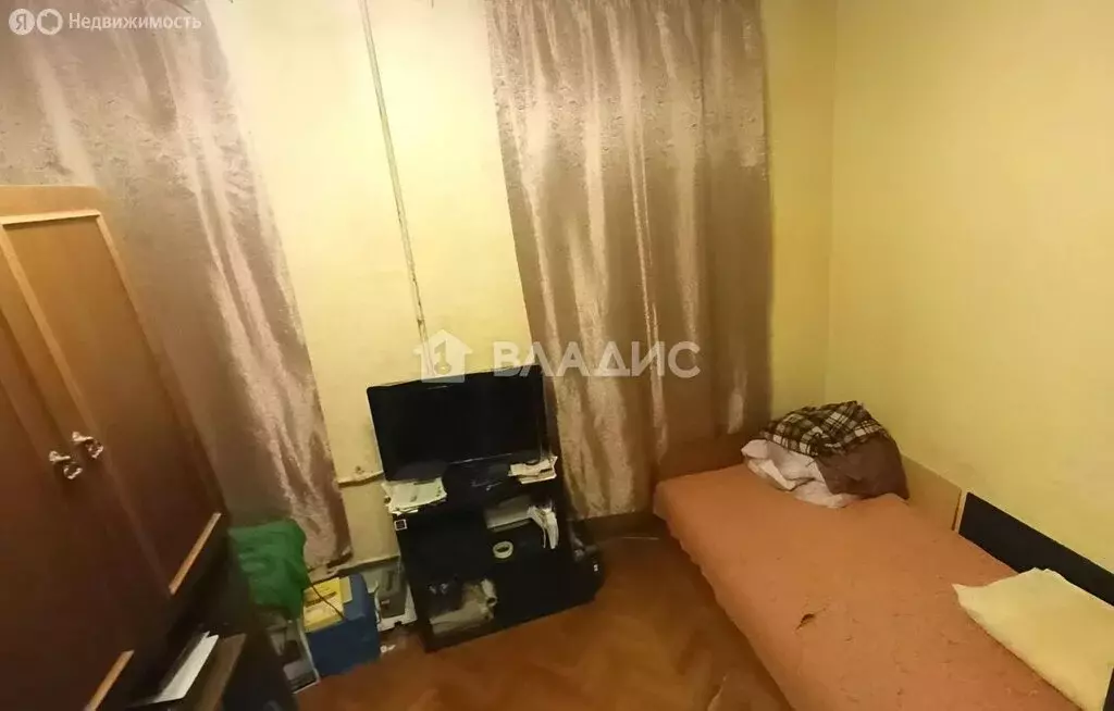 1-комнатная квартира: Санкт-Петербург, 10-я линия Васильевского ... - Фото 1