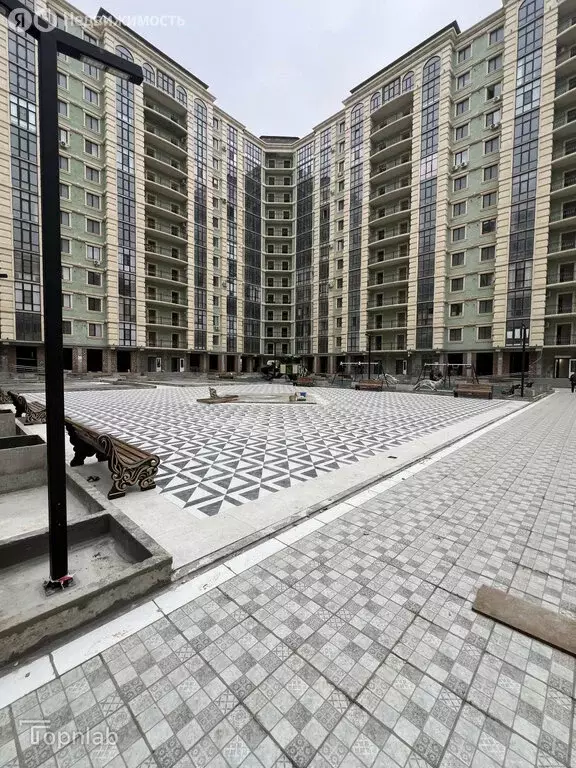 3-комнатная квартира: Махачкала, проспект Насрутдинова, 57 (120 м) - Фото 1