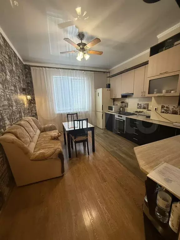 3-к. квартира, 96,4 м, 2/4 эт. - Фото 1