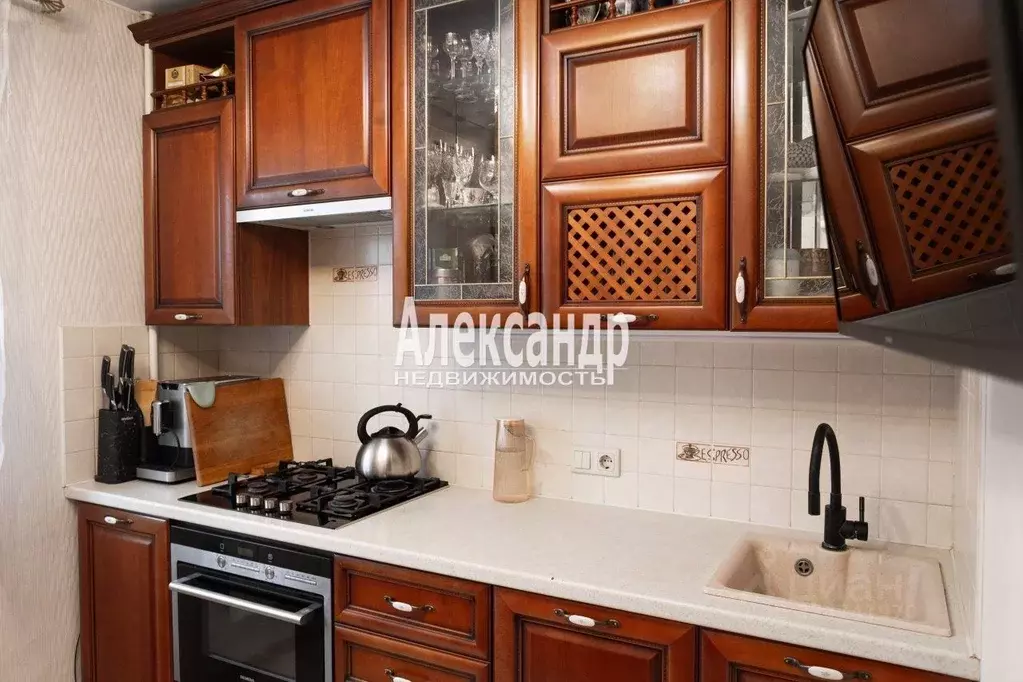 3-к кв. Ленинградская область, Гатчина просп. 25 Октября, 46к1 (72.1 ... - Фото 2