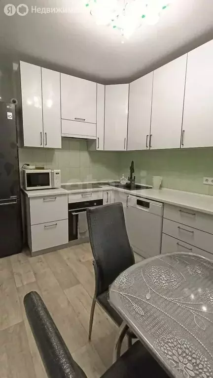2-комнатная квартира: Комсомольск-на-Амуре, Комсомольская улица, 12 ... - Фото 1