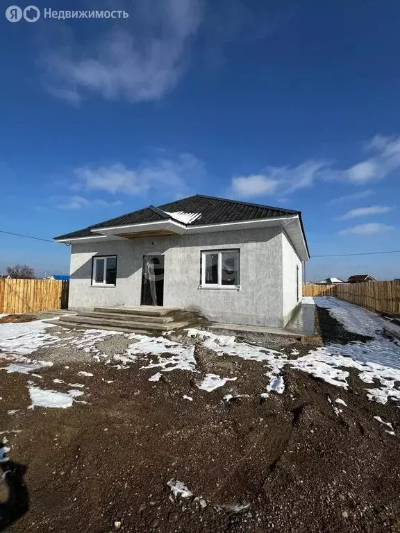 Дом в село Белый Яр, Восточная улица (112 м) - Фото 0