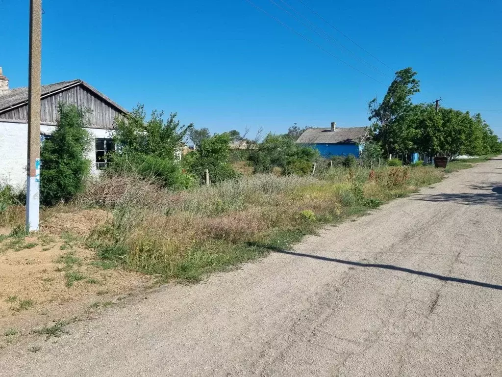Участок в Крым, Ленинский район, с. Останино ул. Титова, 25 (25.0 ... - Фото 1