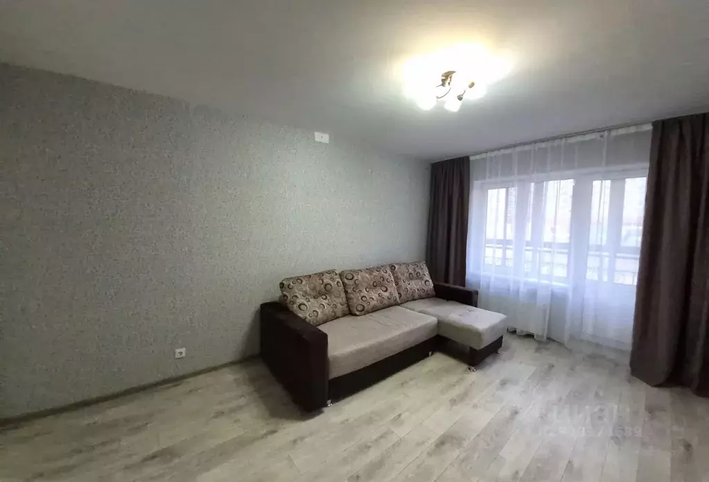 1-к кв. Омская область, Омск Заозерный мкр, ул. Сергея Тюленина, 4 ... - Фото 1