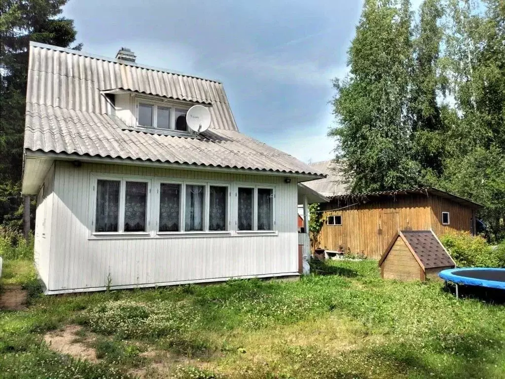 Дом в Ленинградская область, Выборгский район, Рощинское городское ... - Фото 0