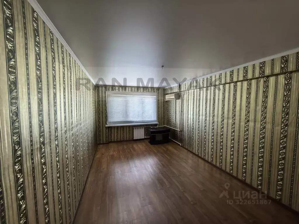 3-к кв. Адыгея, Майкоп ул. Коммунаров, 11 (66.7 м) - Фото 1