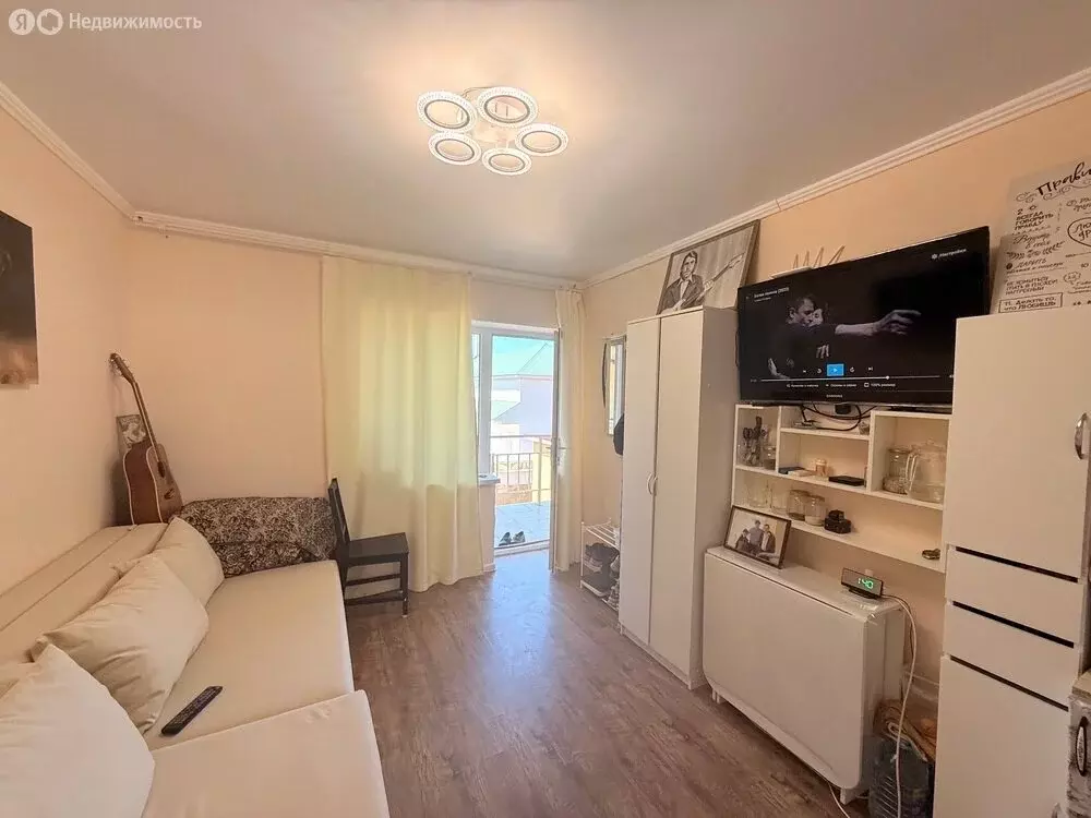 Квартира-студия: Витязево, улица Гагарина, 15/4 (16 м) - Фото 0