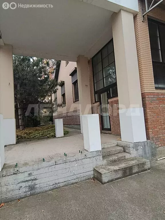 Дом в Российский, Ореховый переулок (200 м) - Фото 1