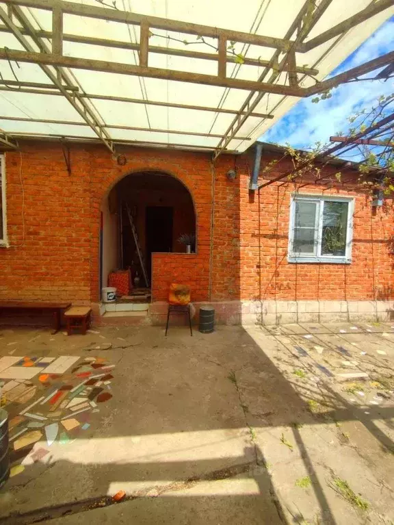 Дом в Краснодарский край, Усть-Лабинский район, Воронежское с/пос, ... - Фото 1