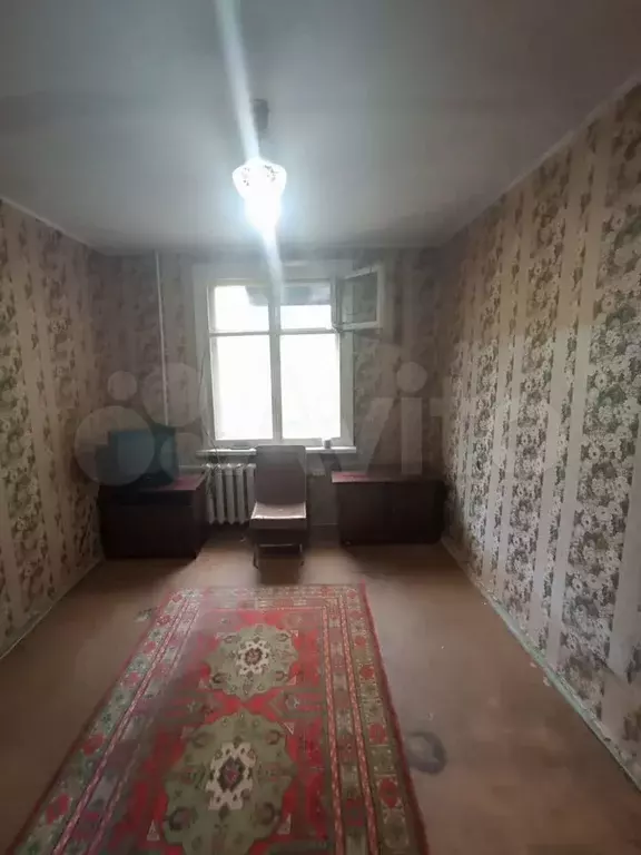 Комната 12 м в 4-к., 1/9 эт. - Фото 0