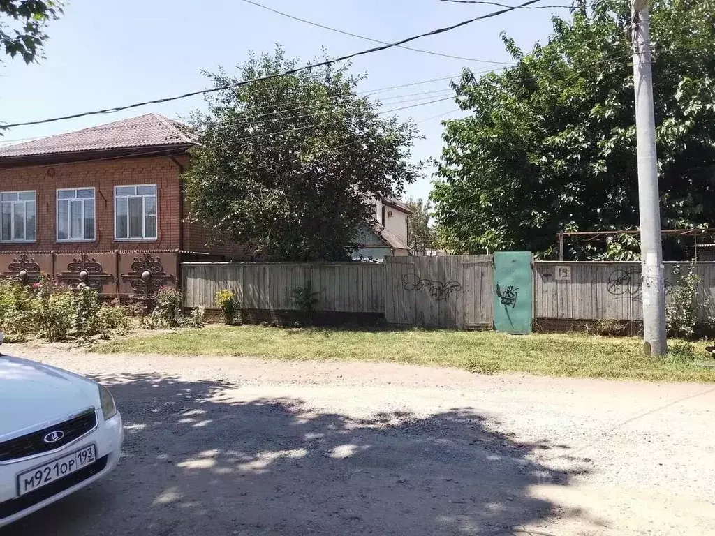 Дом в Краснодарский край, Краснодар ул. 1-я Линия (63 м) - Фото 0
