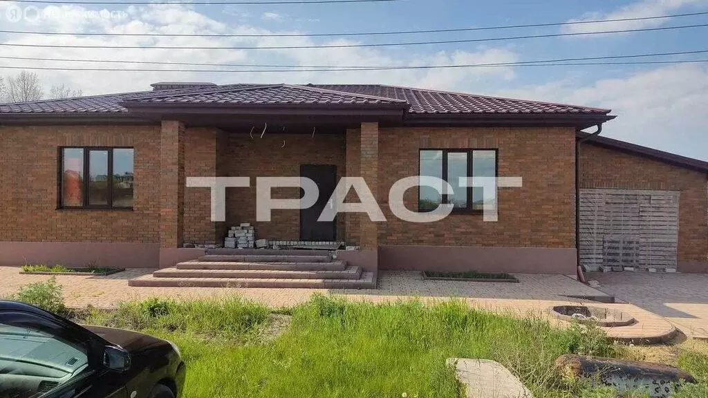 Дом в Воронежская область, село Семилуки (228 м) - Фото 1
