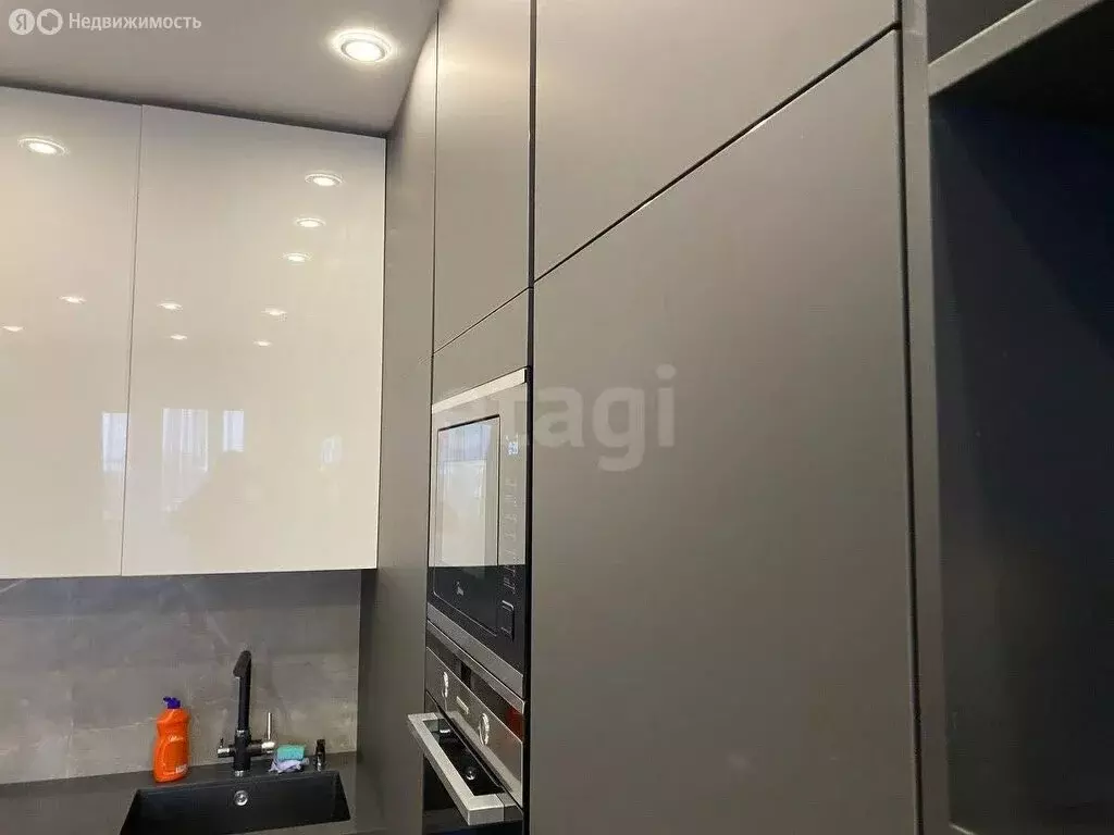 3-комнатная квартира: Новосибирск, Приморская улица, 24/1 (87 м) - Фото 2