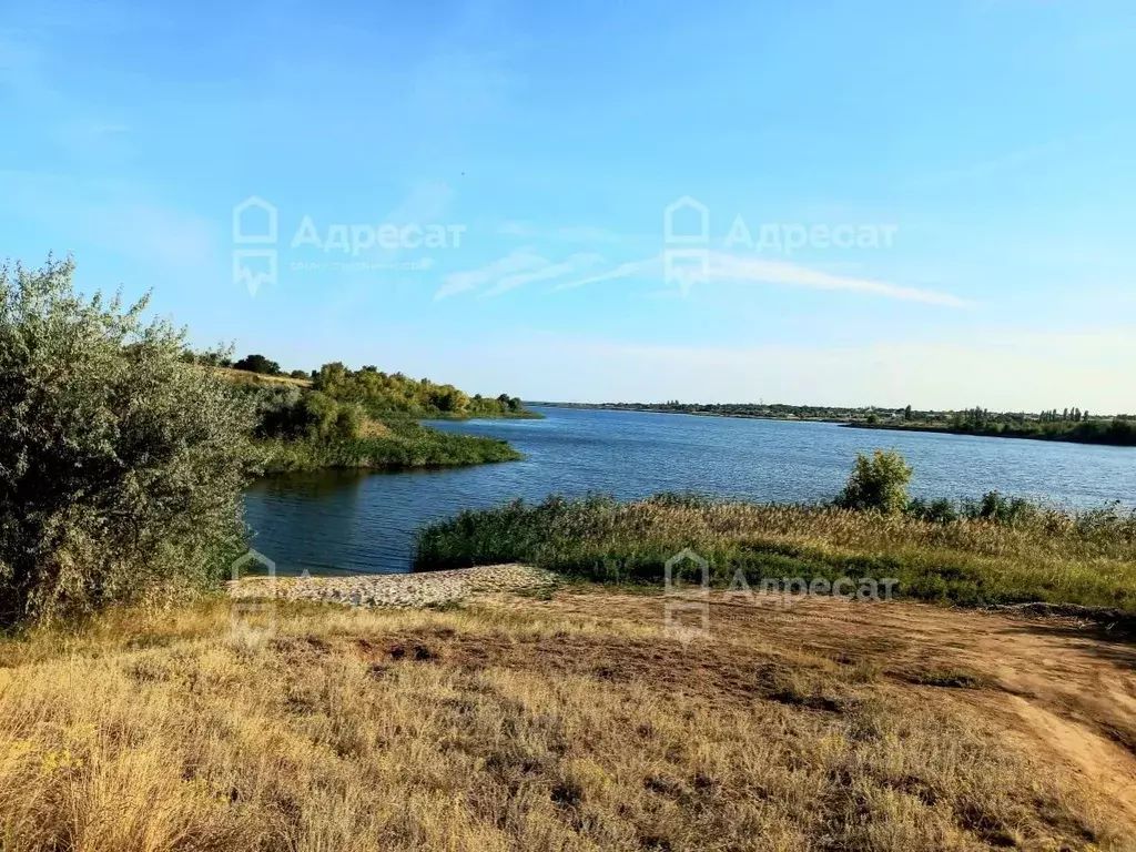 Дом в Волгоградская область, Дубовский район, Пичужинское с/пос, ... - Фото 1