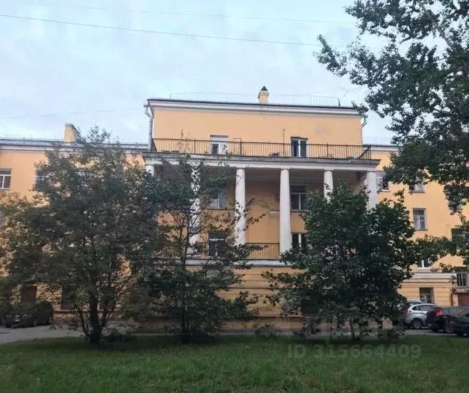 Свободной планировки кв. Санкт-Петербург просп. Обуховской обороны, ... - Фото 0