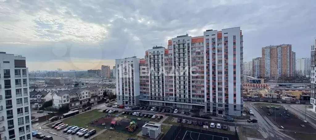 2-к. квартира, 43 м, 8/16 эт. - Фото 1