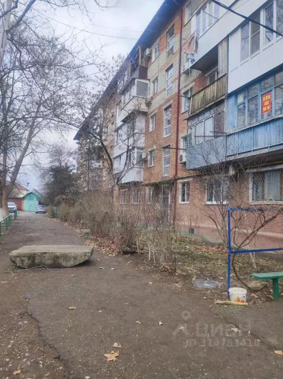 2-к кв. Адыгея, Тахтамукайский район, Яблоновский пгт ул. Андрухаева, ... - Фото 0