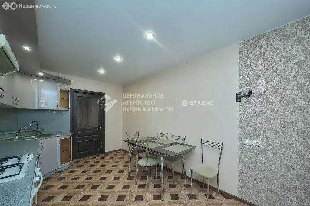 3-комнатная квартира: Рязань, Московский район, улица Крупской, 18А ... - Фото 2