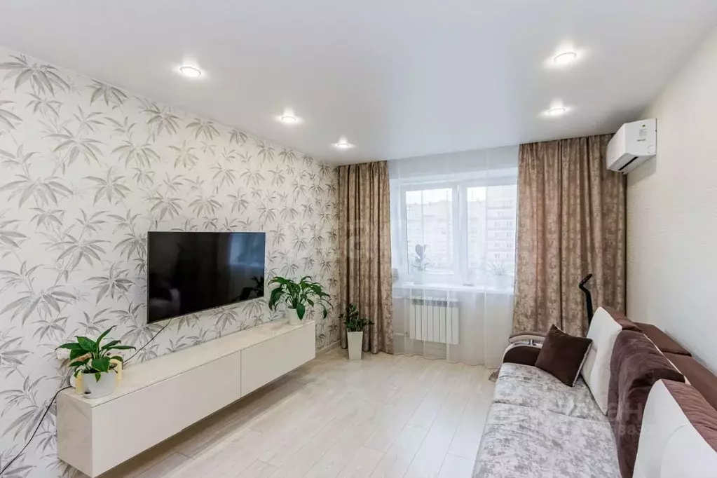2-к кв. Тюменская область, Тюмень ул. Арктическая, 7к2 (51.0 м) - Фото 1