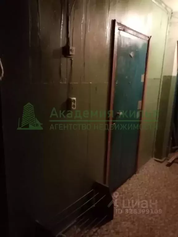 Комната Саратовская область, Маркс Фабричная ул., 11 (8.0 м) - Фото 1