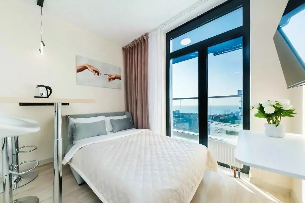 1-к кв. Краснодарский край, Сочи Бытха мкр, ул. Ясногорская, 16/2 ... - Фото 1