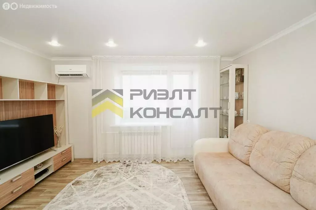 1-комнатная квартира: Омск, улица Челюскинцев, 100 (33 м) - Фото 0