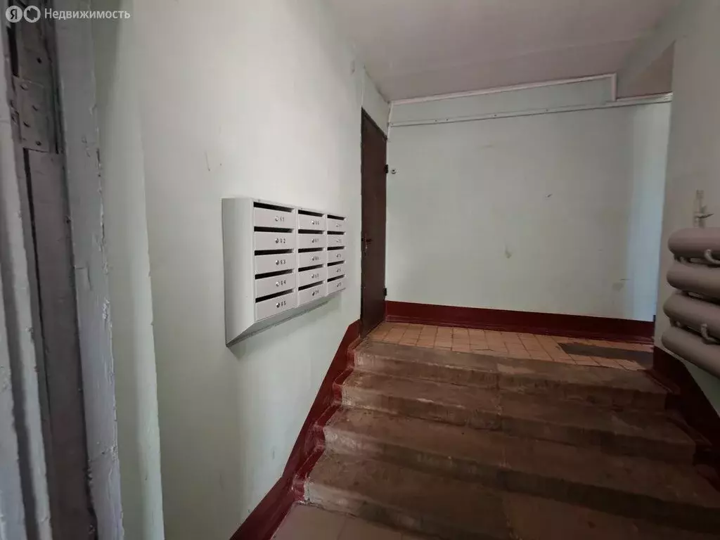 3-комнатная квартира: Лобня, улица Победы, 20 (61.7 м) - Фото 1