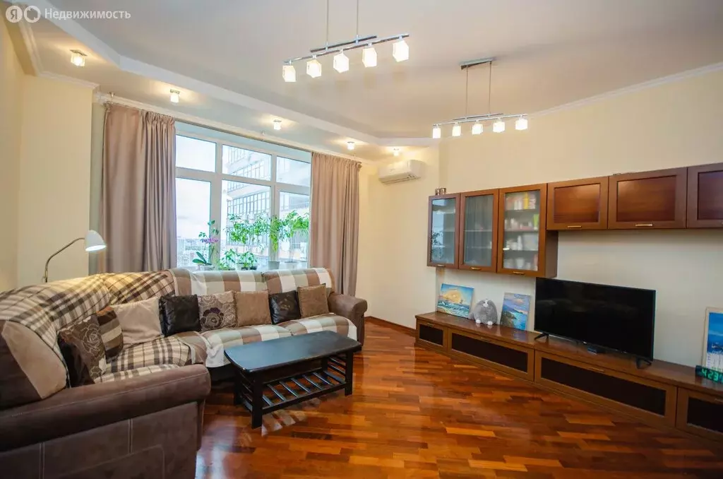 2-комнатная квартира: Москва, Дмитровское шоссе, 13А (70 м) - Фото 1