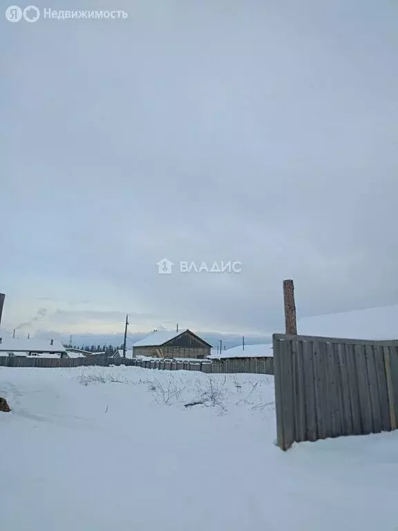 Участок в посёлок городского типа Усть-Баргузин, улица Дзержинского, ... - Фото 1