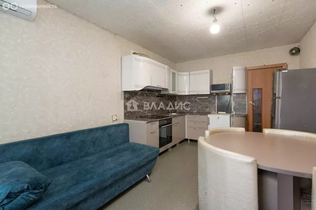 2-комнатная квартира: Благовещенск, улица Строителей, 68 (75.4 м) - Фото 0