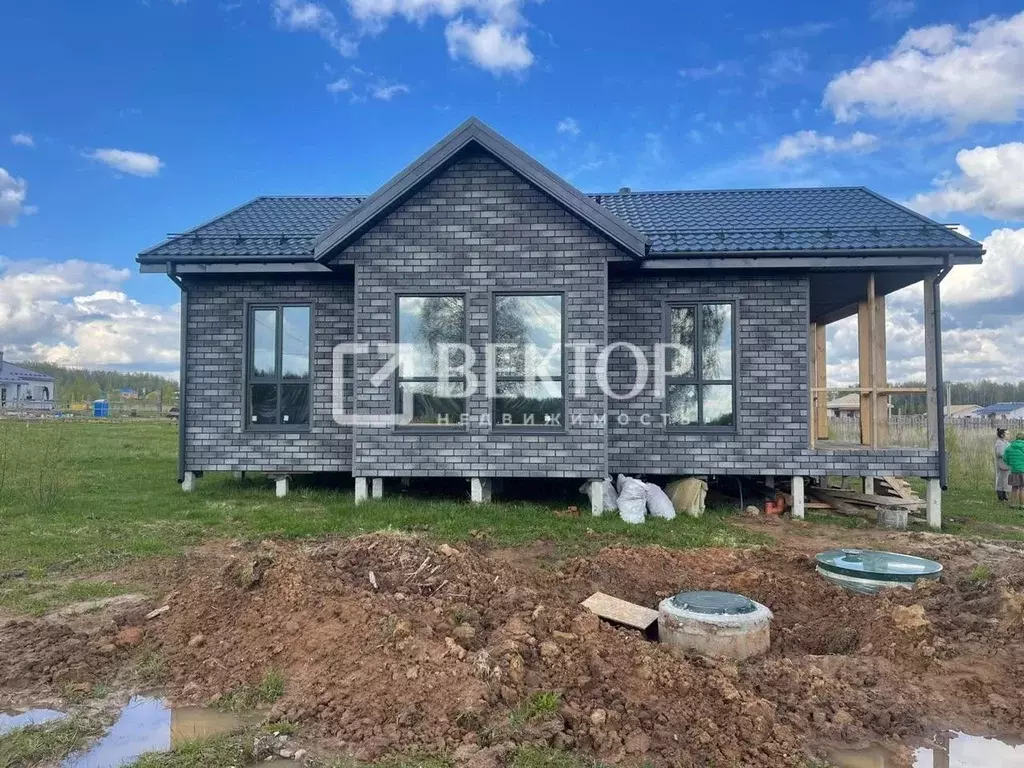 Дом в Ивановская область, Ивановский район, Беляницкое с/пос, д. ... - Фото 1