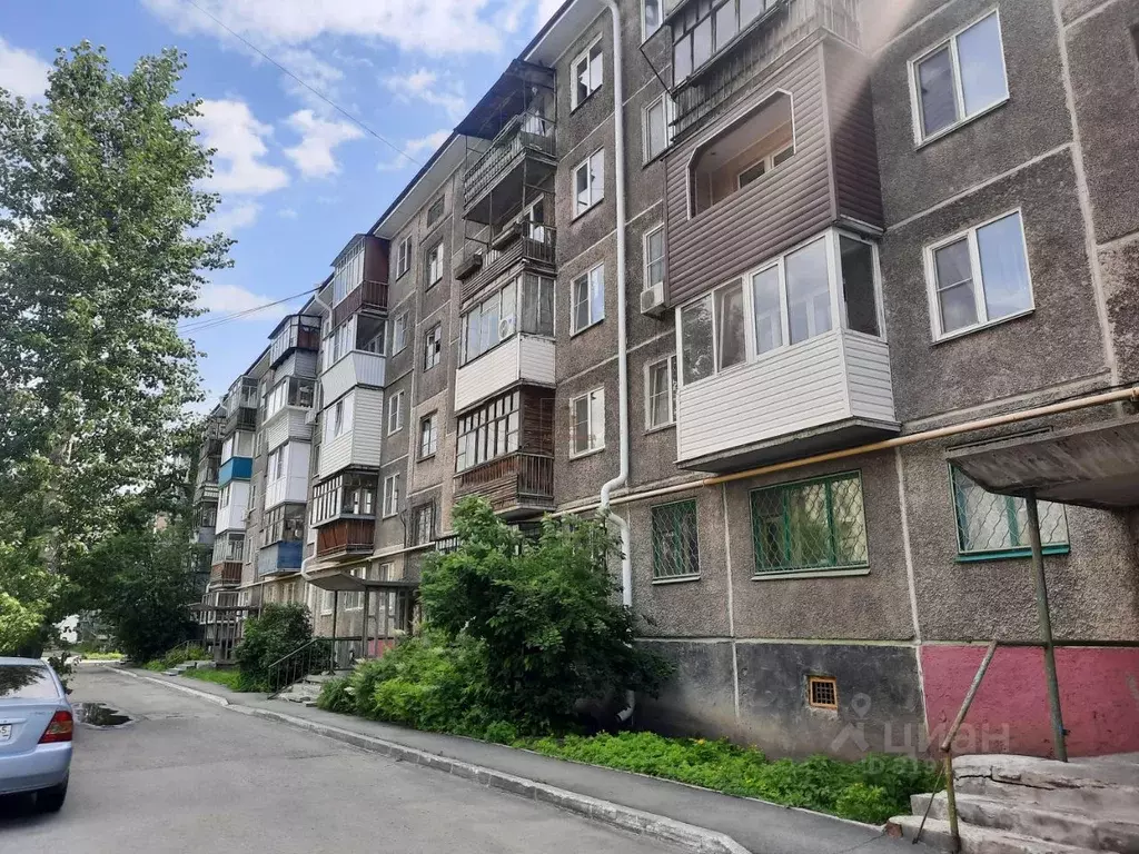 2-к кв. Курганская область, Курган ул. МАКСИМА ГОРЬКОГО, 151 (42.8 м) - Фото 0
