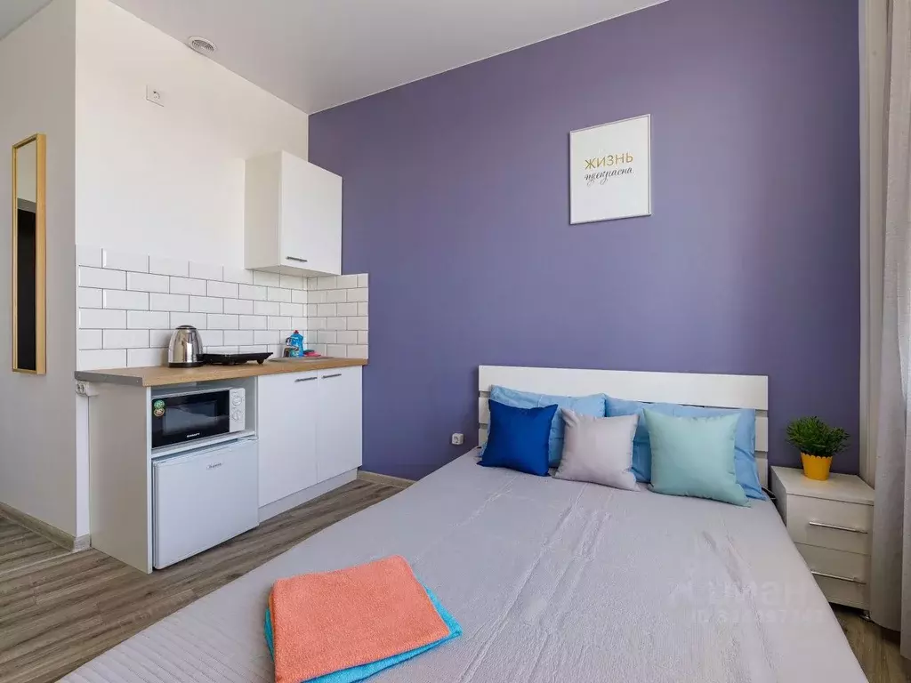 1-к кв. Свердловская область, Екатеринбург ул. Крестинского, 35 (15.0 ... - Фото 1