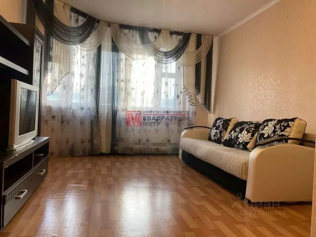 1-к кв. Белгородская область, Старый Оскол Степной мкр, 10 (47.0 м) - Фото 1