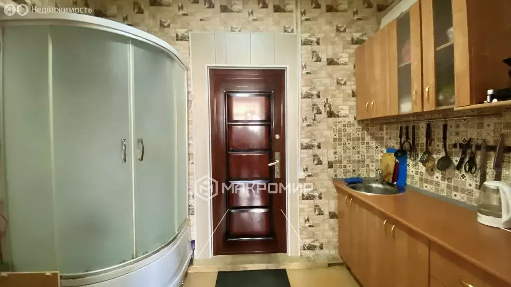 1к в 9-комнатной квартире (17.5 м) - Фото 0