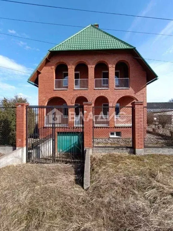 Дом в Смоленская область, Вязьма ул. Нахимова, 2 (222 м) - Фото 2